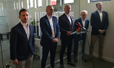 MARKO MARIN clan Uprave, MITAR MRKELA sportski direktor, ZVEZDAN TERZIC direktor, SVETOZAR MIJAILOVIC predsednik, MARKO PETROVIC clan Uprave fudbalera Crvene zvezde okupljanje na stadionu Rajka Mitica, Beograd, 16.06.2025. godine Foto: Marko Metlas Fudbal, Crvena zvezda, Okupljanje