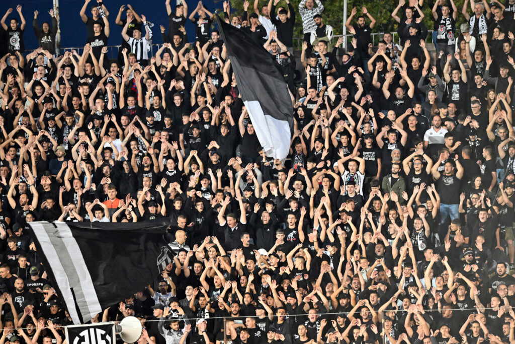 GROBARI, navijaci fudbalera Partizana, na utakmici UEFA Lige Evrope protiv AEKa iz Larnake, na stadionu JNA. Beograd, 17.07.2025. foto: Mladjan Ivanovic Fudbal, Partizan, AEK Larnaca