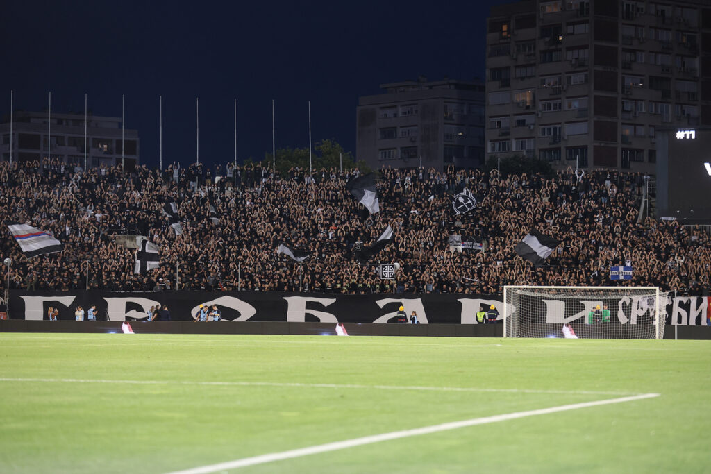 Grobari, Navijači Partizana na utakmici kvallifikacija za UEFA Ligu Evrope protiv AEK-a na stadionu Partizana, Beograd 17.07.2025. godine Foto: Ivica Veselinov / MN PRESS FUDBAL, FOOTBALL, UEFA EUROPA LEAGUE, LIGA EVROPE, PARTIZAN, AEK LARNAKA, AEK LARNACA