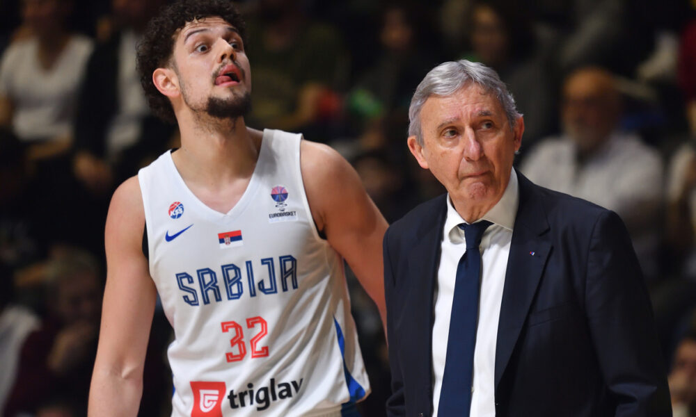 UROS TRIFUNOVIC i SVETISLAV PESIC selektor i trener kosarkasa reprezentacije Srbije na utakmici kvalifikacija za FIBA Evropsko prvenstvo 2025 protiv Gruzije u hali Aleksandar Nikolic Pionir, Beograd 24.02.2025. godine Foto: Marko Metlas Kosarka, Srbija, Kvalifikacije za Evropsko prvenstvo 2025, Gruzija