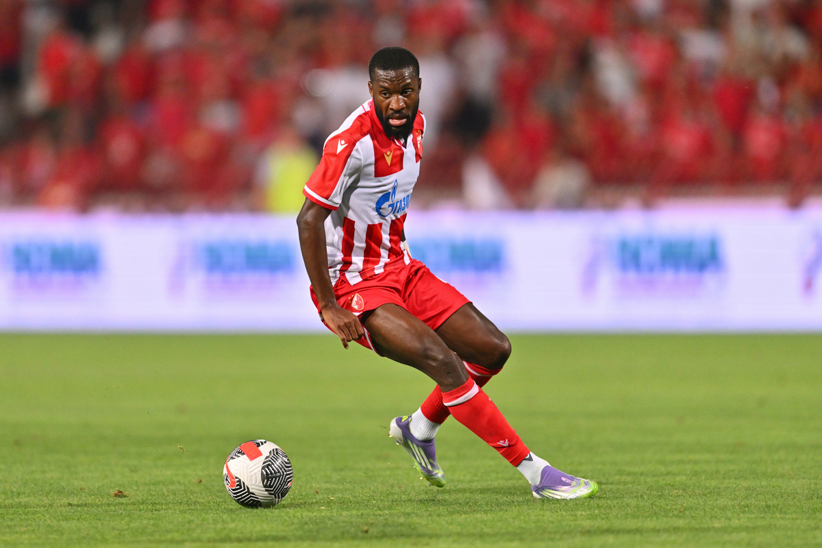 SHAVY WARREN BABICKA Savi Voren Babika fudbaler Crvene zvezde na utakmici kvalifikacija za UEFA Ligu Sampiona protiv Leha Poznanj na stadionu Rajko Mitic, Beograd 12.08.2025. godine Foto: Marko Metlas Fudbal, Crvena zvezda, UEFA Liga Sampiona , Leh Poznanj, Kvalifikacije