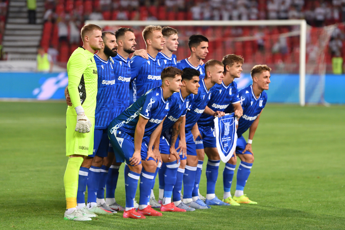 EKIPA fudbalera Leha Poznanj na utakmici kvalifikacija za UEFA Ligu Sampiona protiv Crvene zvezde na stadionu Rajko Mitic, Beograd 12.08.2025. godine Foto: Marko Metlas Fudbal, Crvena zvezda, UEFA Liga Sampiona , Leh Poznanj, Kvalifikacije