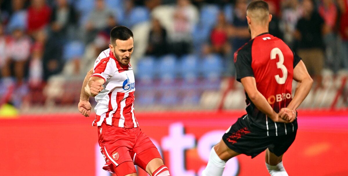 Beograd, 29.07.2025. - Fudbaleri Crvene zvezde i Linkolna u akciji tokom revans utakmice dvomeca drugog kola kvalifikacija za Ligu sampiona, veceras na stadionu "Rajko Mitic" u Beogradu. (BETAPHOTO/Marko Metlas)