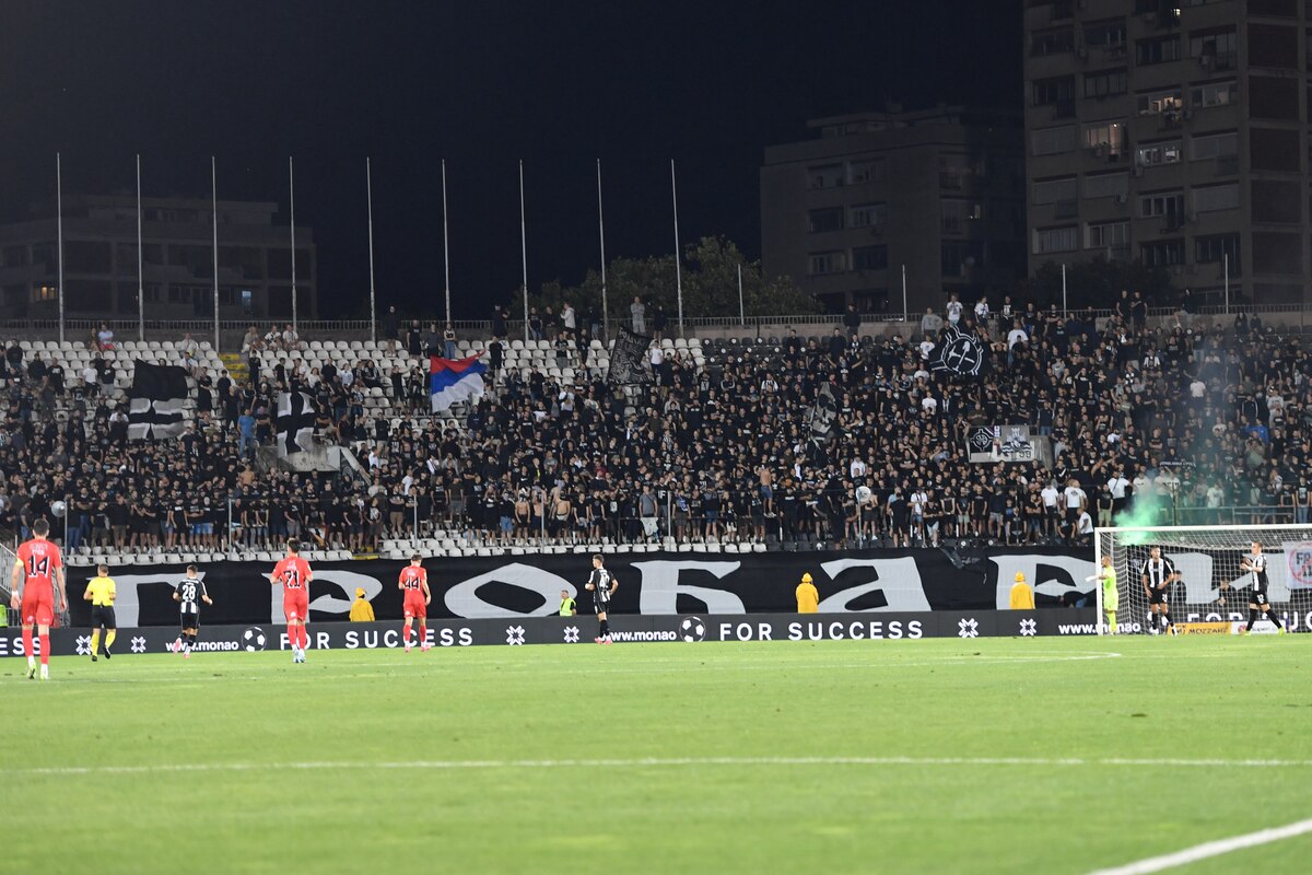 nAVIJAČI Partizana na utakmici Superlige Prvenstva Srbije protiv Radnickog Kragujevac na stadionu Partizana, Beograd 03.08.2025. godine Foto: Marko Metlas Fudbal, Partizan, Superliga Prvenstvo Srbije, Radnicki Kragujevac