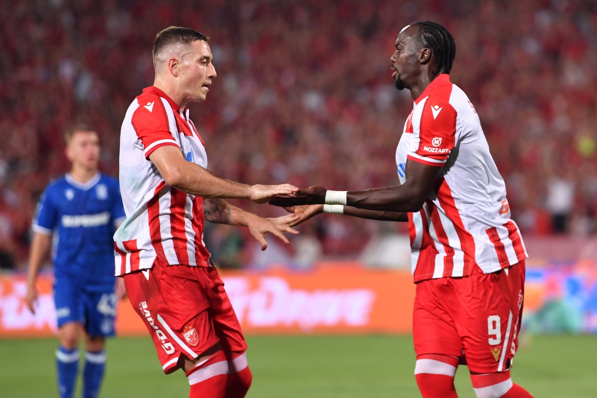 fudbaler Crvene zvezde na utakmici kvalifikacija za UEFA Ligu Sampiona protiv Leha Poznanj na stadionu Rajko Mitic, Beograd 12.08.2025. godine Foto: Marko Metlas Fudbal, Crvena zvezda, UEFA Liga Sampiona , Leh Poznanj, Kvalifikacije